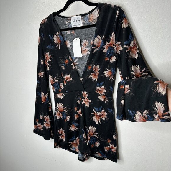 NWT Sadie & Sage Black With Peach Blue Floral Long Bell Sleeve Deep-V Romper S - Picture 3 of 13